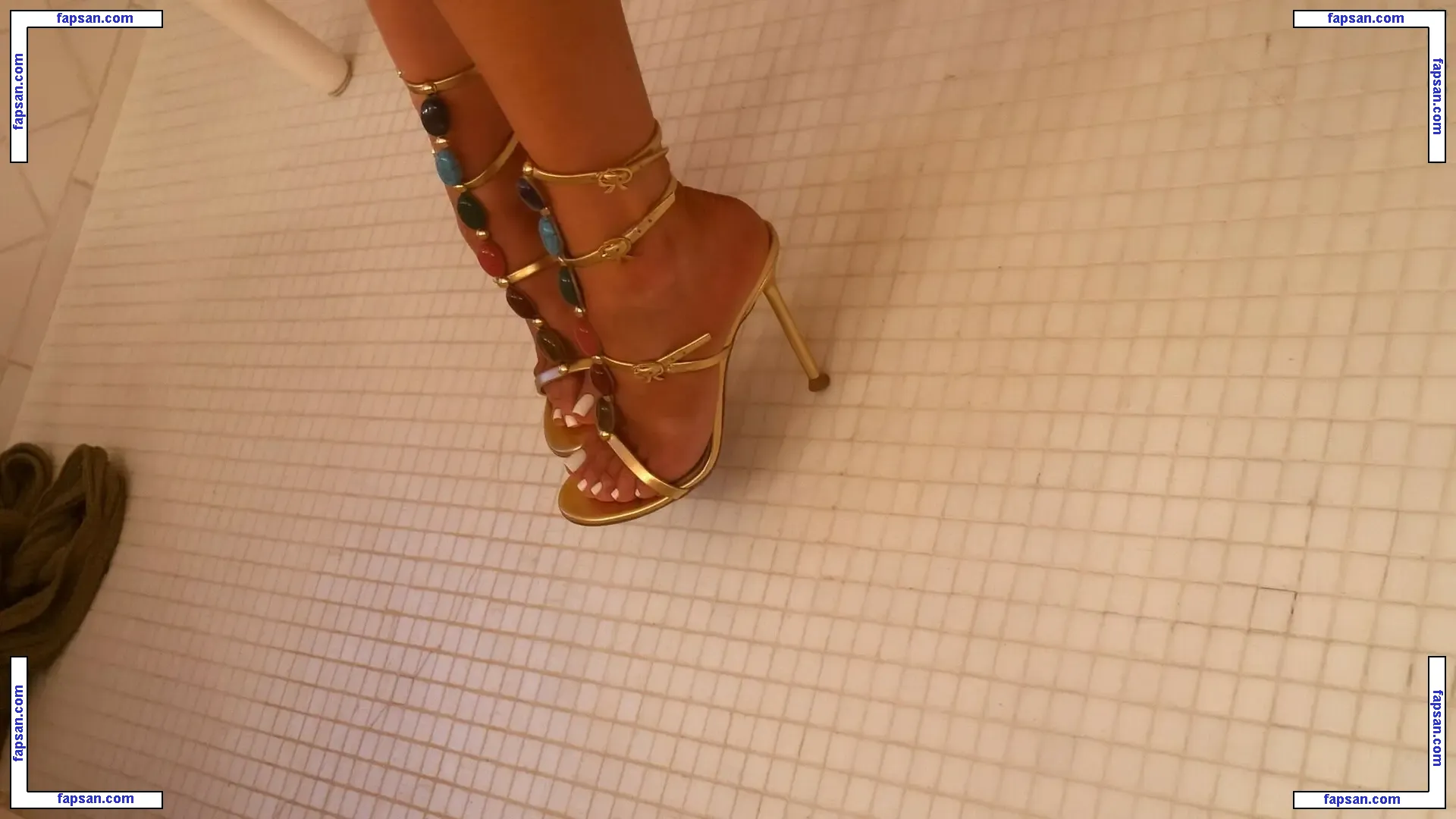 Shirin David nude photo #0260 from OnlyFans