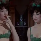 Shirley MacLaine голая #0013