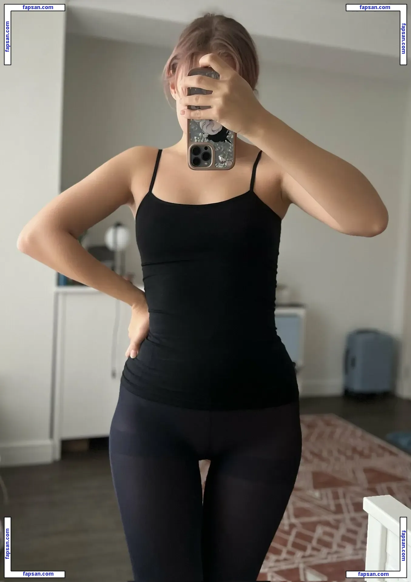 Shirogane-Sama голая фото #0402 с Онлифанс