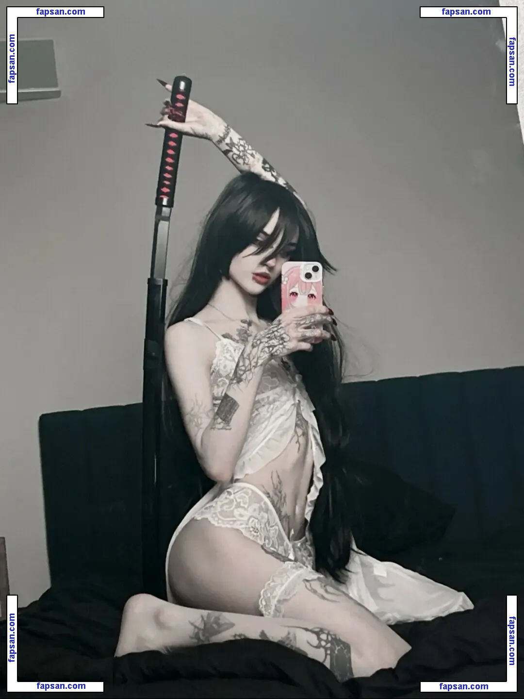 Shmeluta nude photo #0006 from OnlyFans