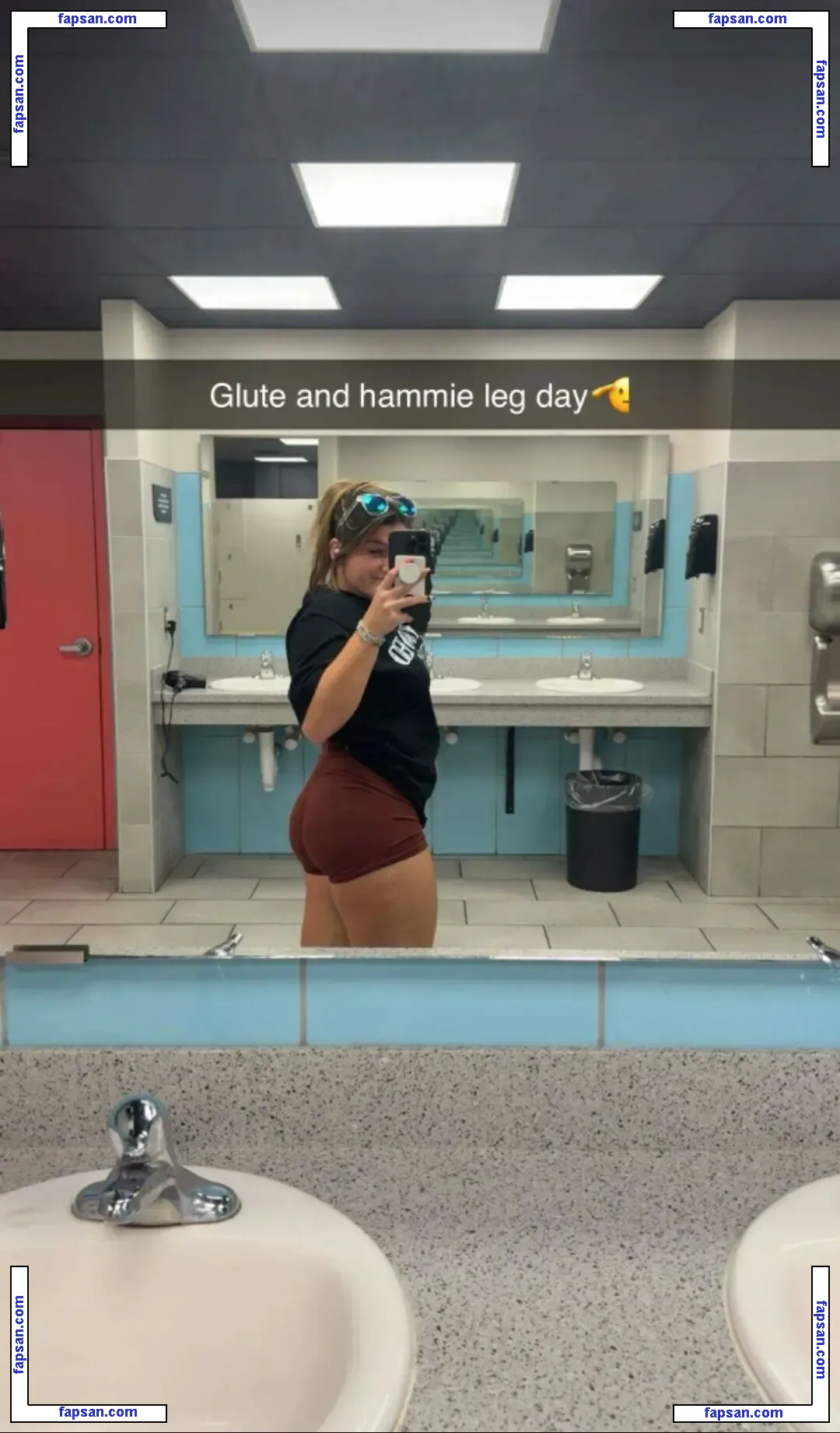 Short_Mcnugget nude photo #0021 from OnlyFans