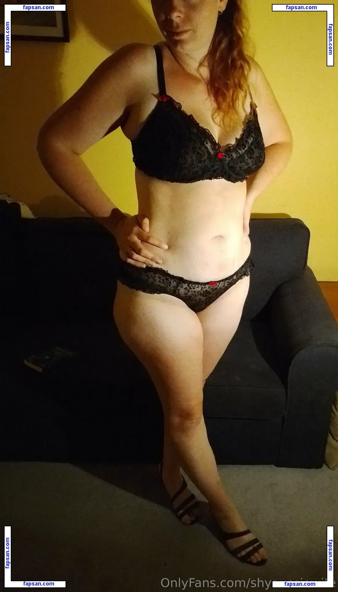 shyaussiewife nude photo #0006 from OnlyFans