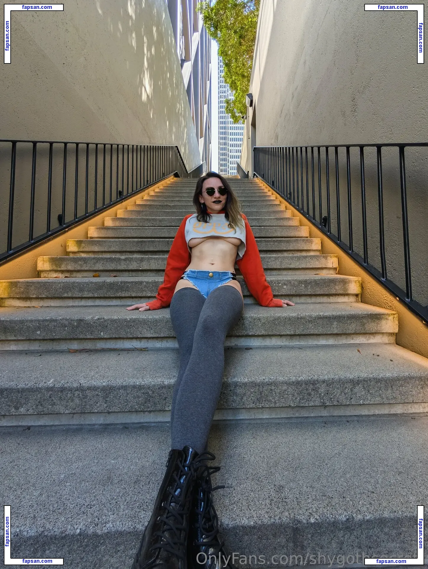 shygothsecrets nude photo #0002 from OnlyFans