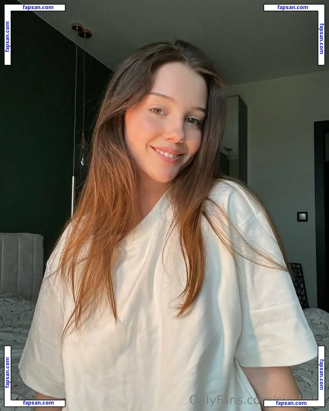 sia_light nude photo #0005 from OnlyFans