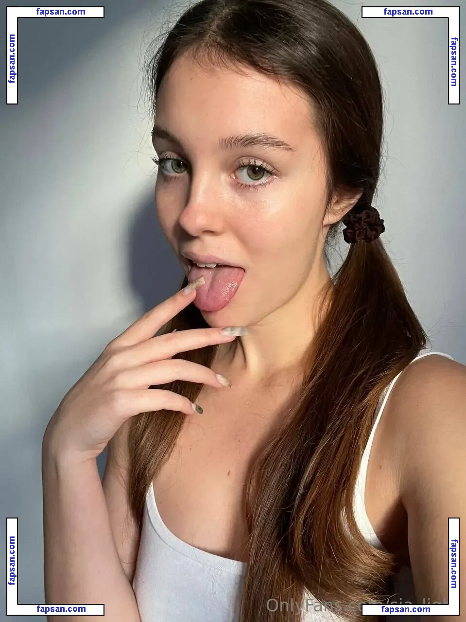 sia_light nude photo #0008 from OnlyFans