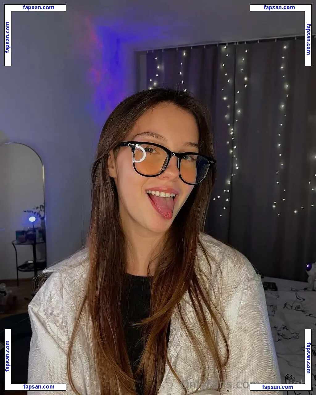 sia_light nude photo #0014 from OnlyFans