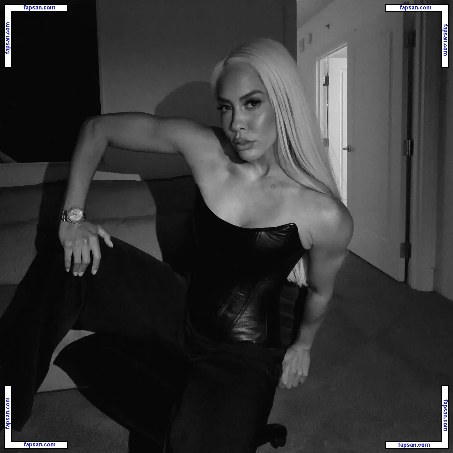 Sibley Scoles nude photo #0070 from OnlyFans