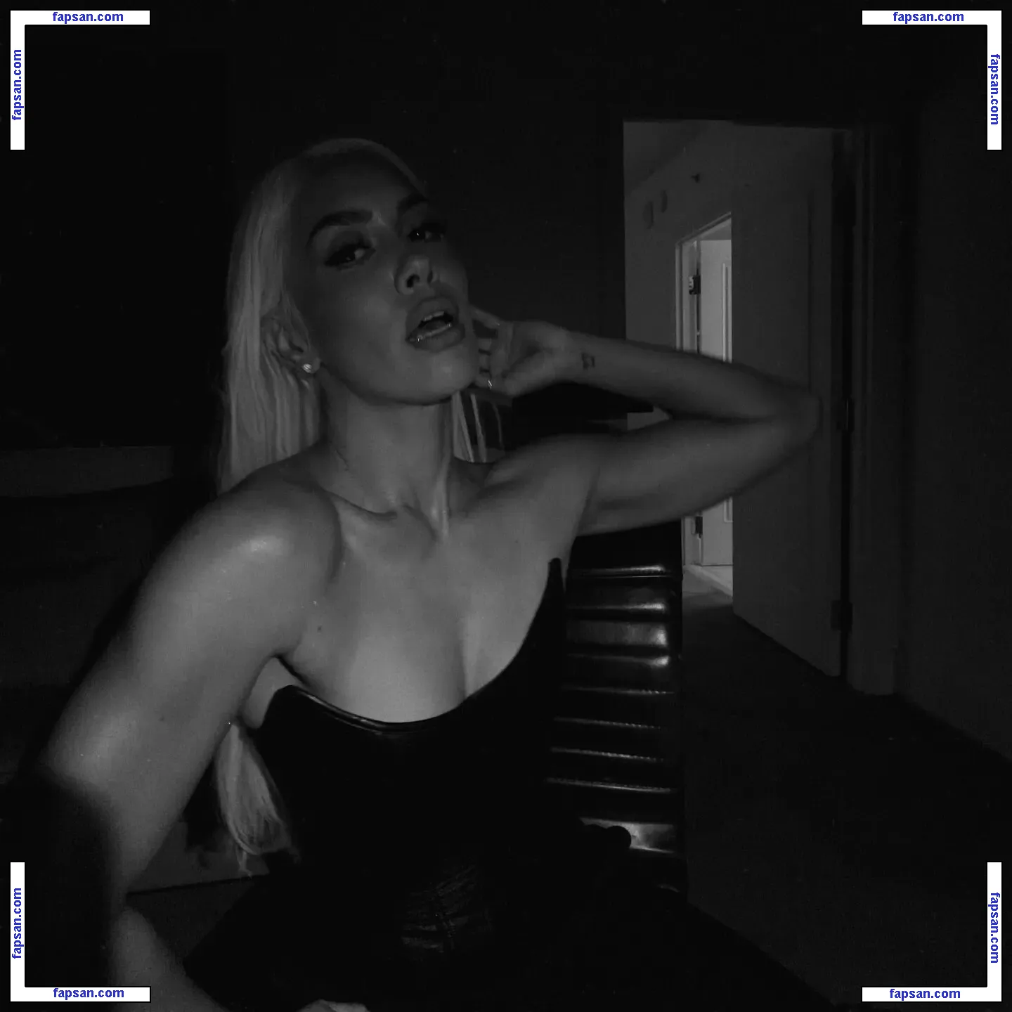 Sibley Scoles nude photo #0075 from OnlyFans