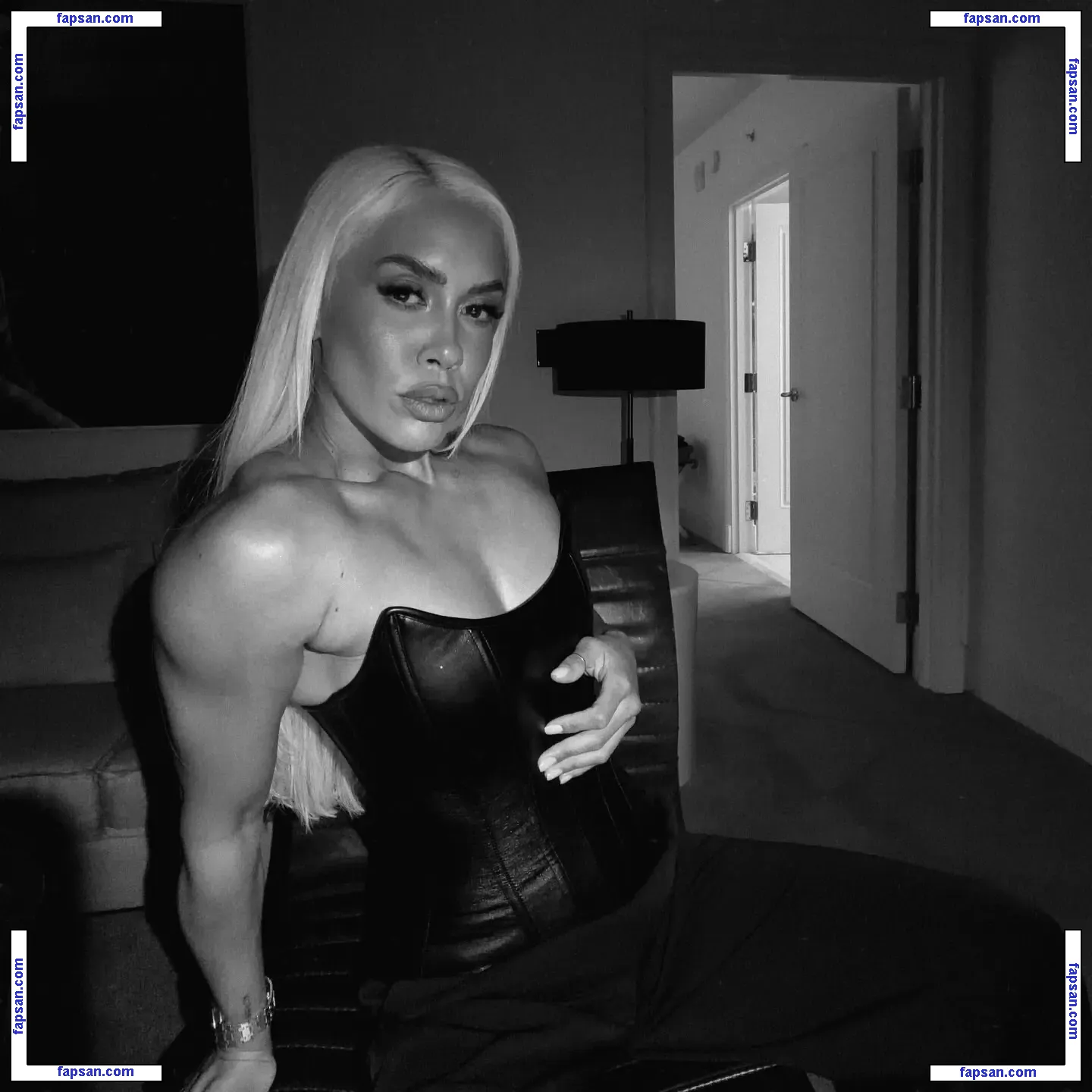 Sibley Scoles nude photo #0078 from OnlyFans