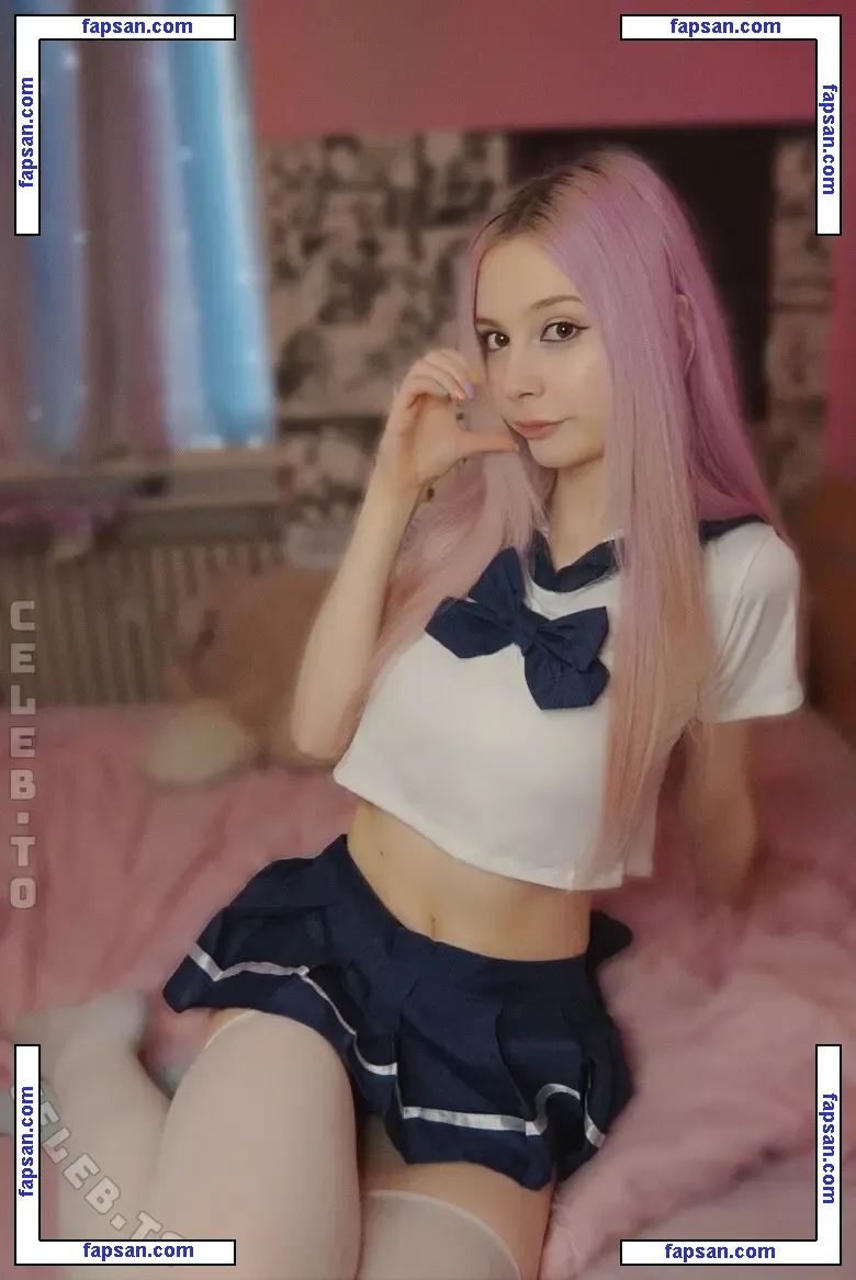 sickEmoAngel голая фото #0098 с Онлифанс