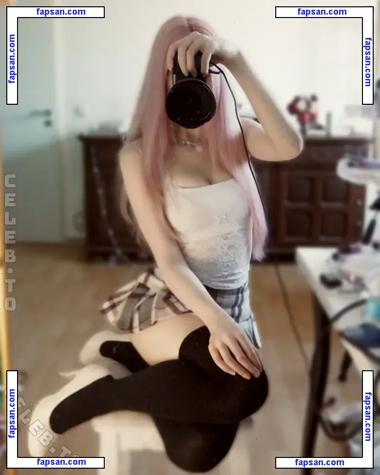 sickEmoAngel голая фото #0115 с Онлифанс