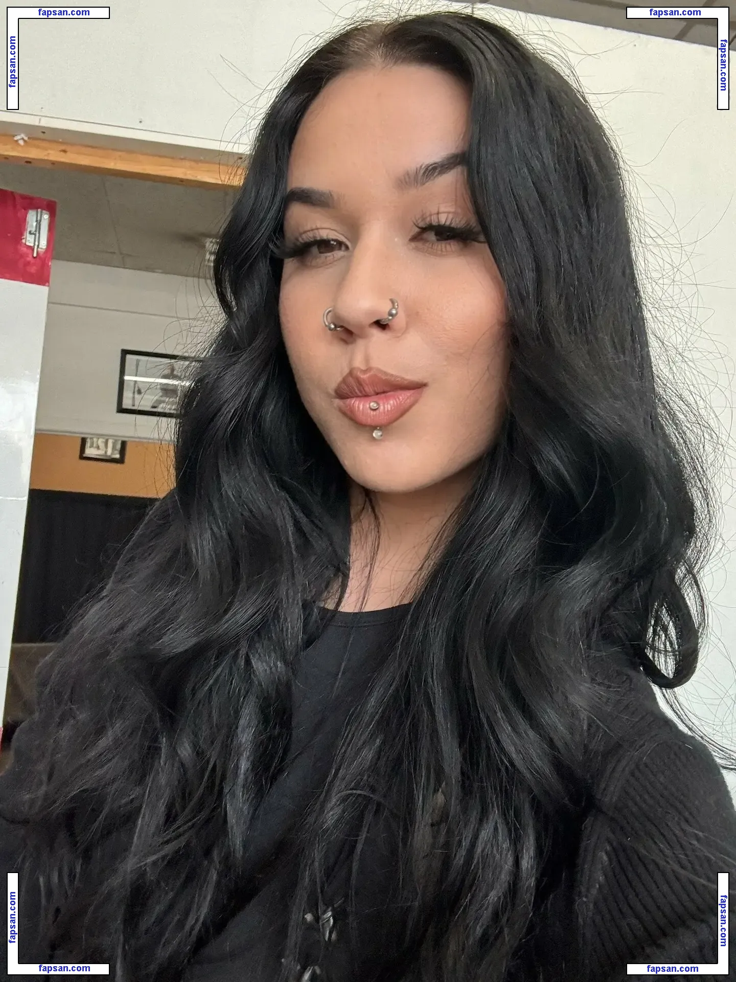 Sickxsadgirl голая фото #0003 с Онлифанс