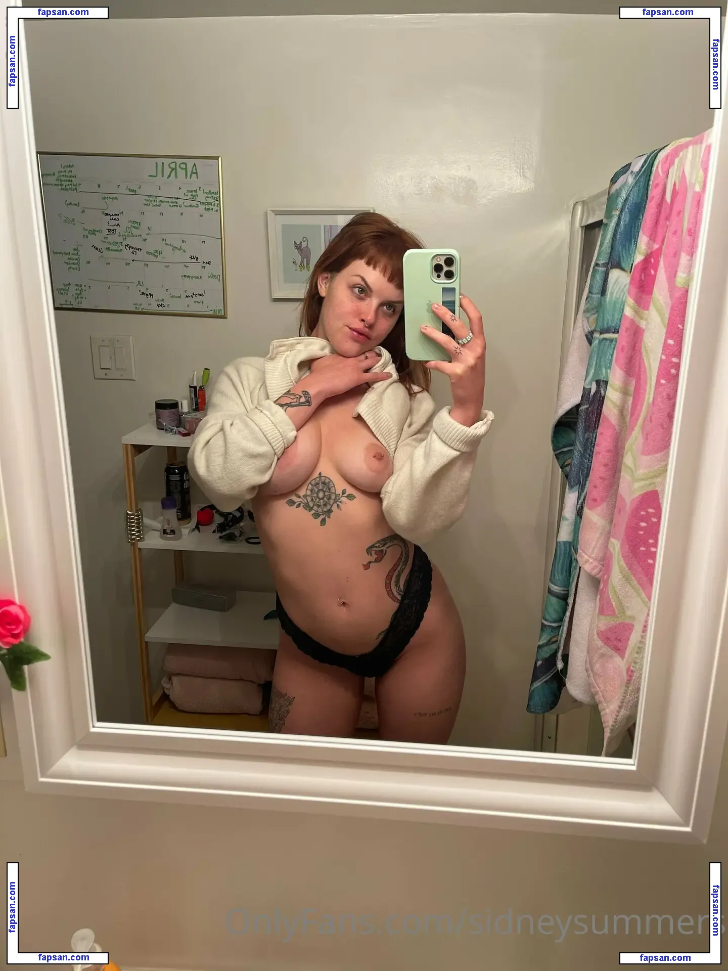 sidneysummers nude photo #0090 from OnlyFans