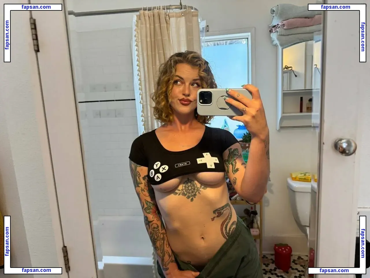 sidneysummers nude photo #0246 from OnlyFans