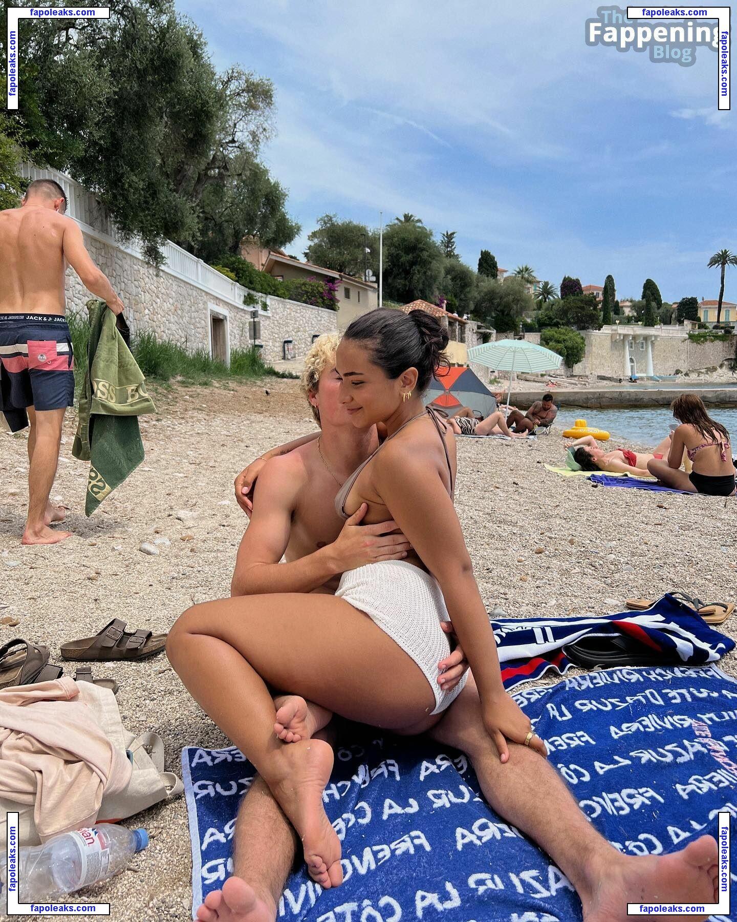 Sienna Mae Gomez / siennamaegomez nude photo #0033 from OnlyFans