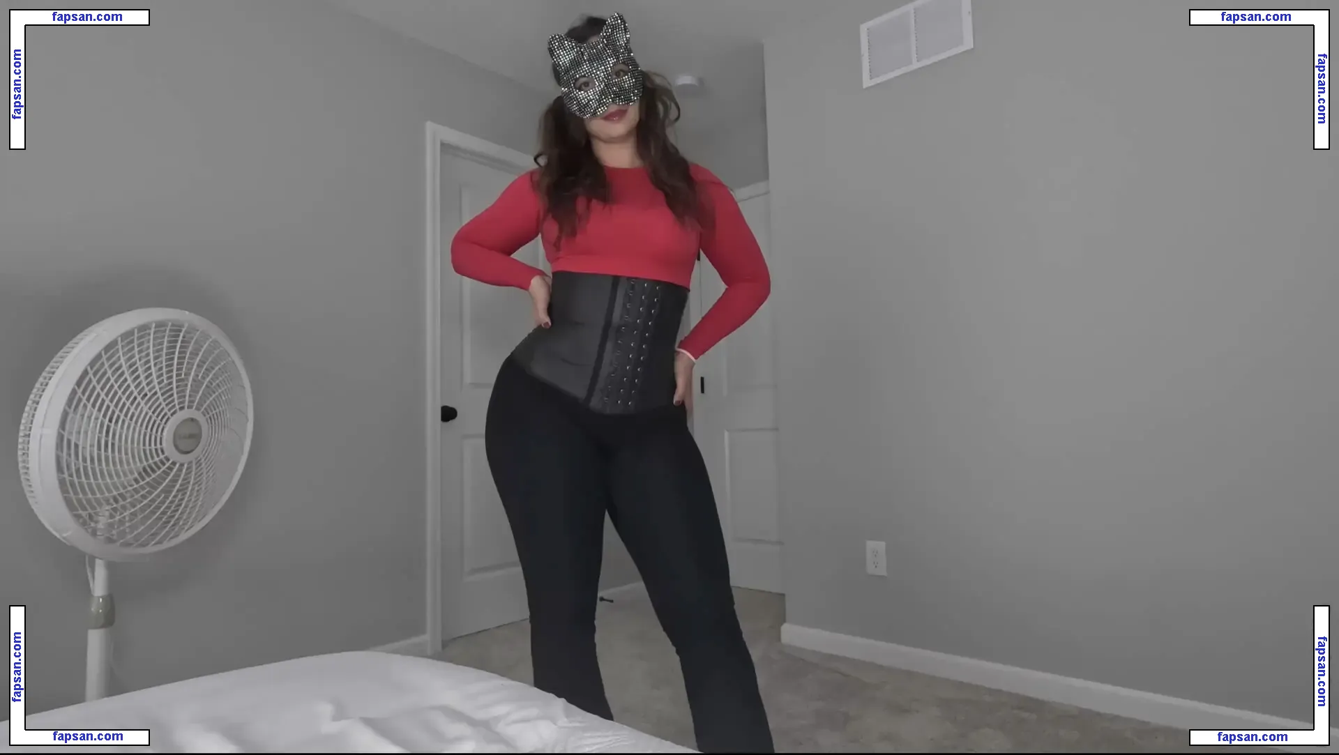 Sienna Ren nude photo #0014 from OnlyFans