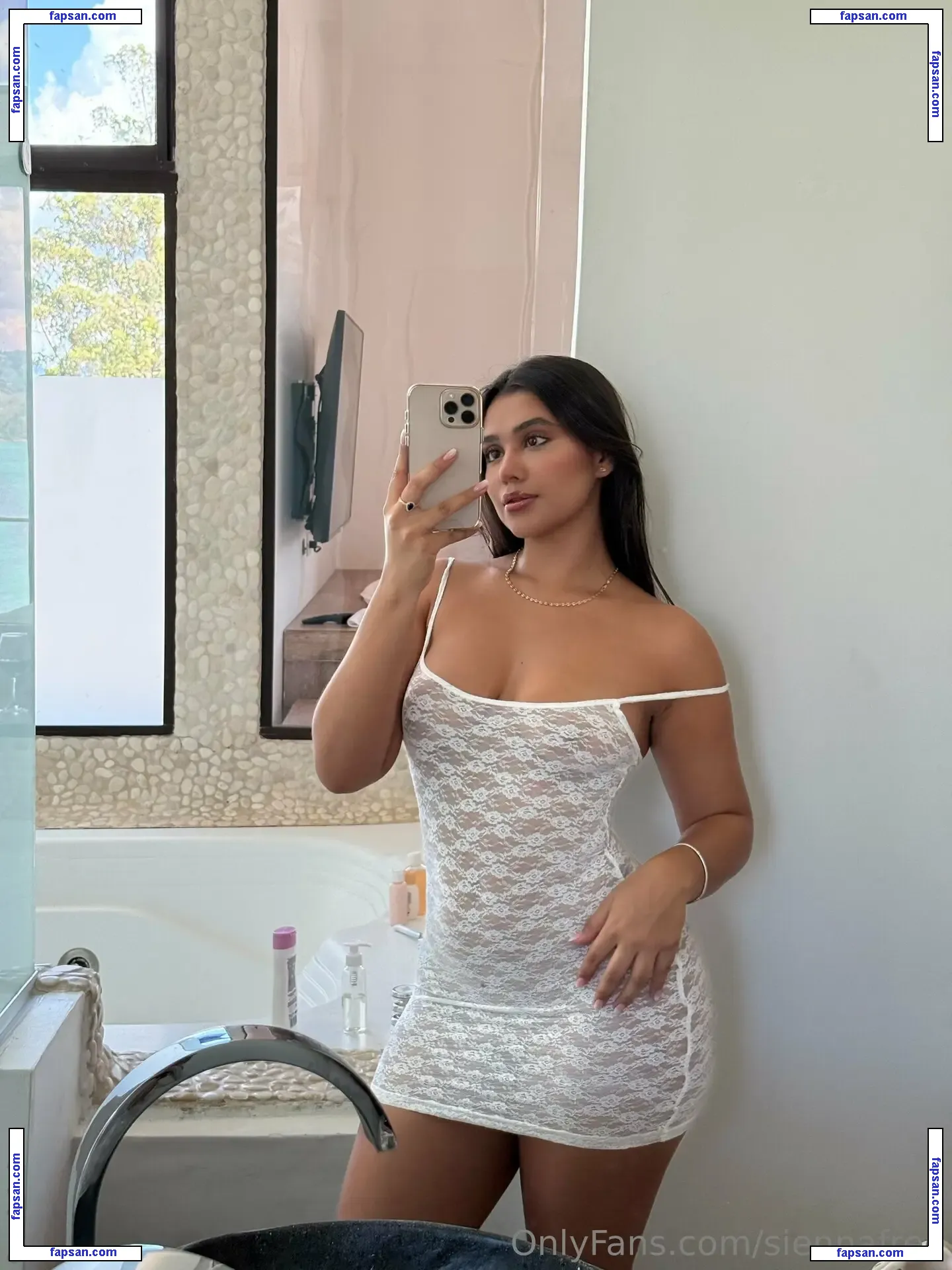 siennafree nude photo #0013 from OnlyFans