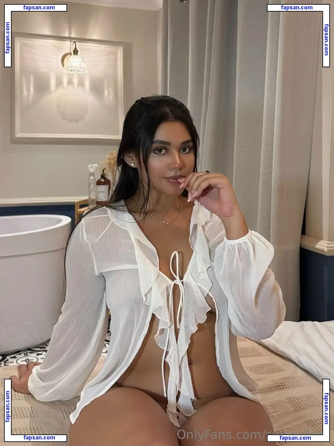 siennafree nude photo #0015 from OnlyFans