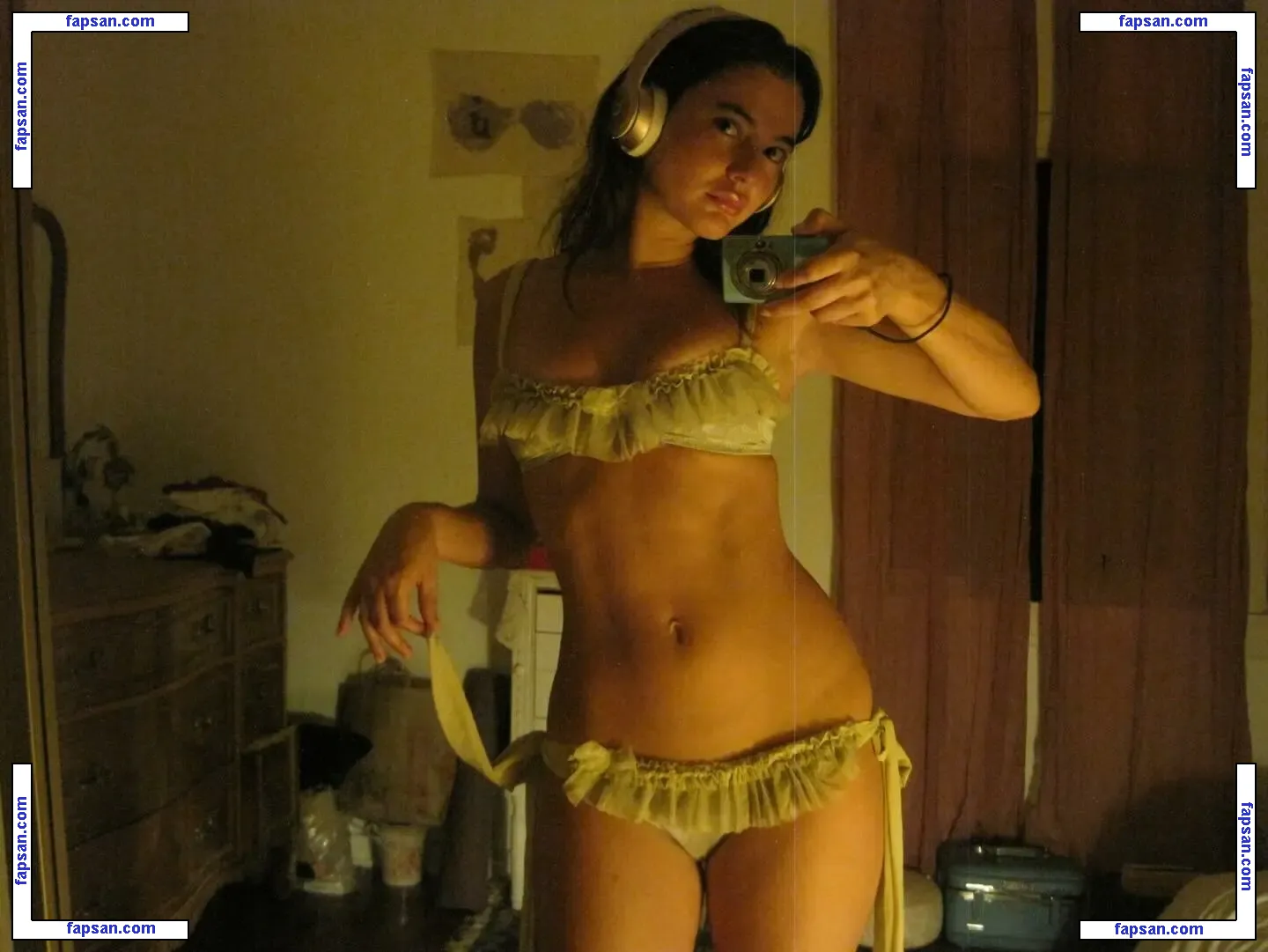 Sierra Brave голая фото #0032 с Онлифанс