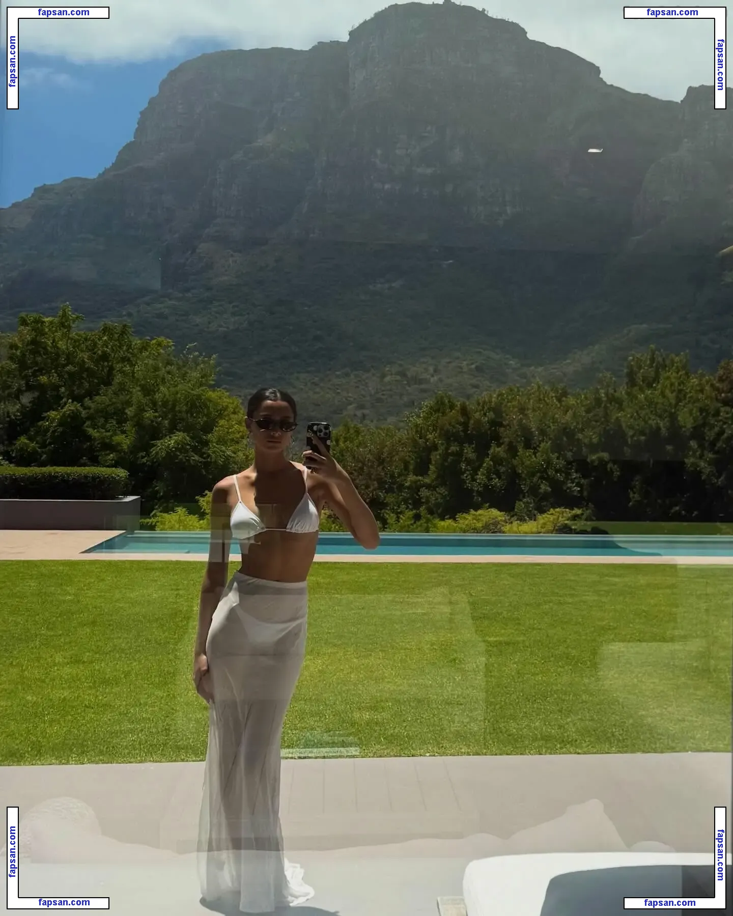 Sierra Jeh nude photo #0028 from OnlyFans