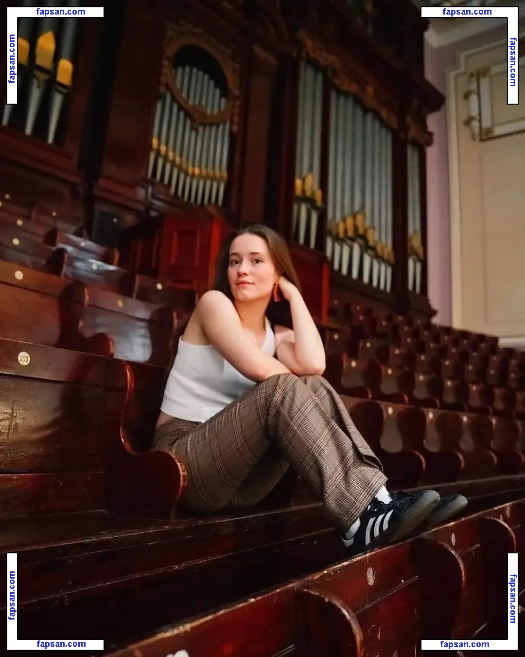 Sigrid nude photo #0208 from OnlyFans