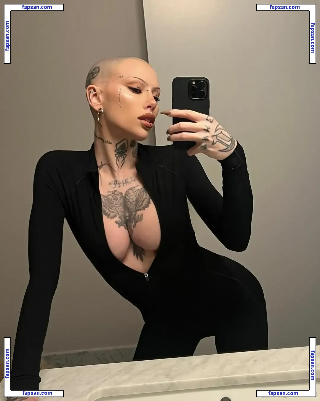 Siiickbrain nude photo #0025 from OnlyFans