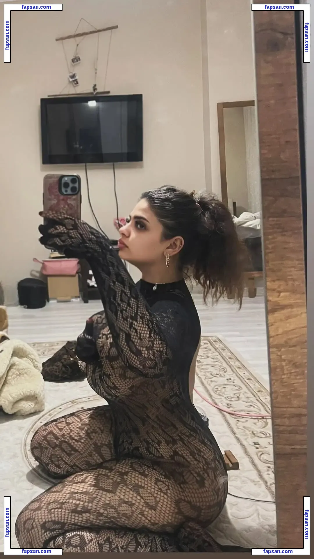 Silentnnova голая фото #0004 с Онлифанс