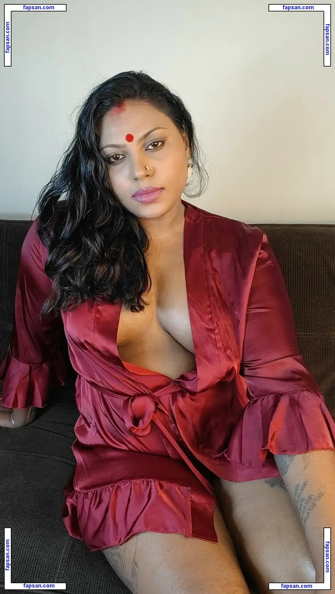 Silkysutra голая фото #0001 с Онлифанс