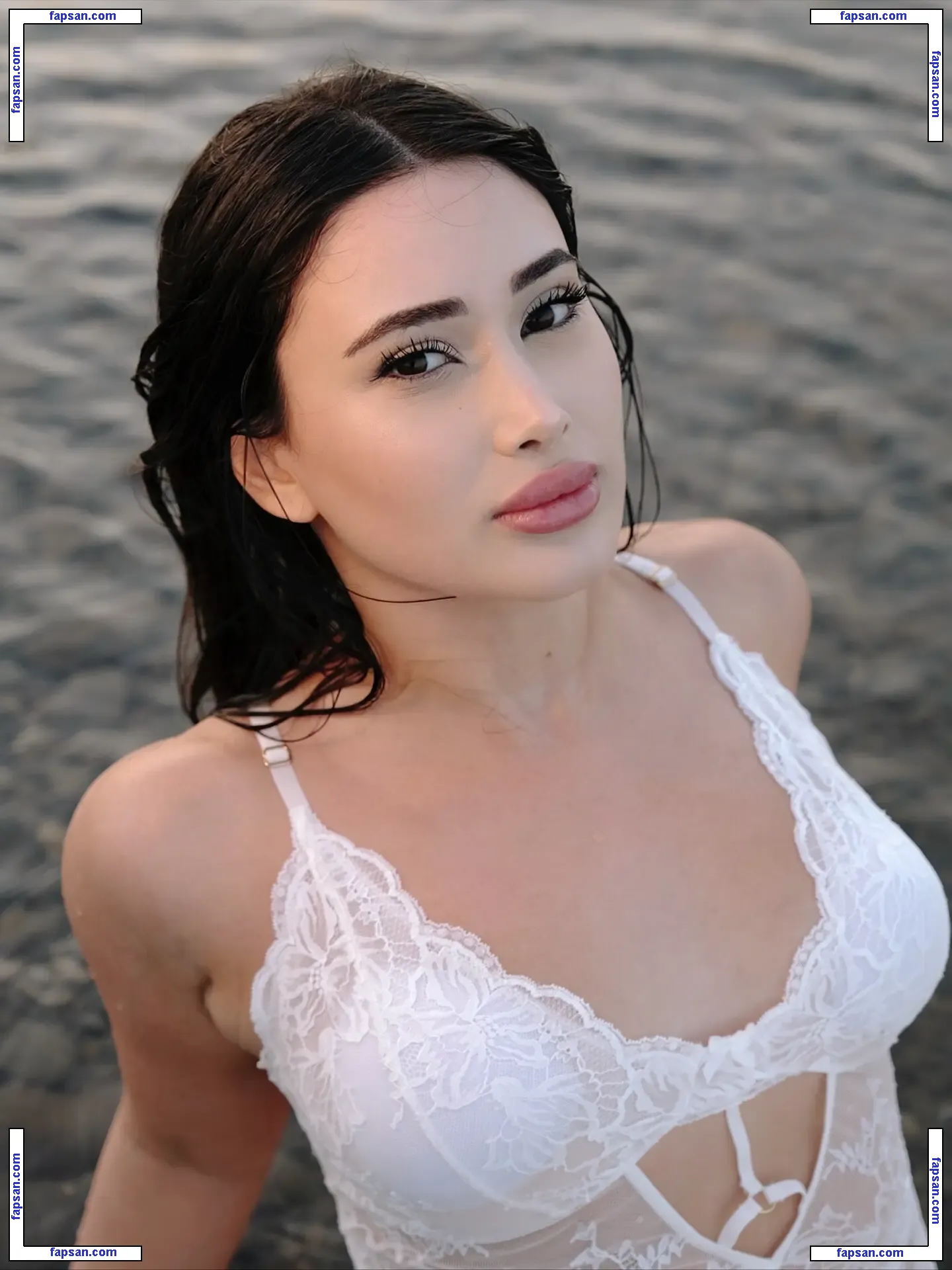 simayyeceee nude photo #0020 from OnlyFans