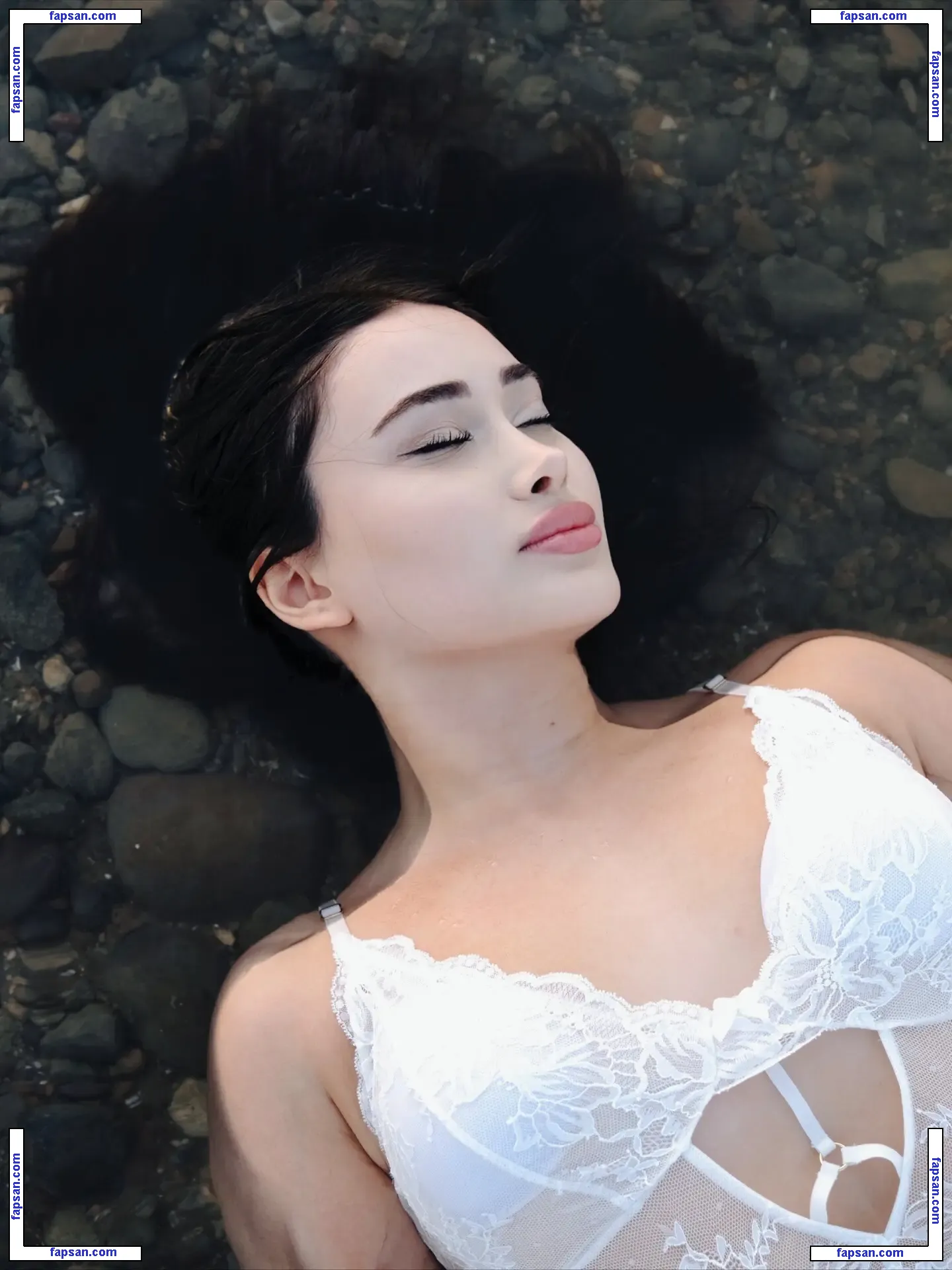 simayyeceee nude photo #0029 from OnlyFans