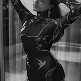 Simone Ashley голая #0136
