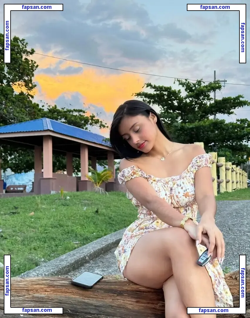 Sindy Yamileth Lopez nude photo #0010 from OnlyFans