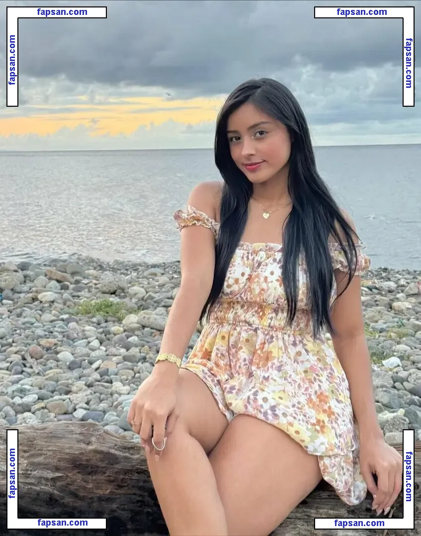 Sindy Yamileth Lopez nude photo #0012 from OnlyFans