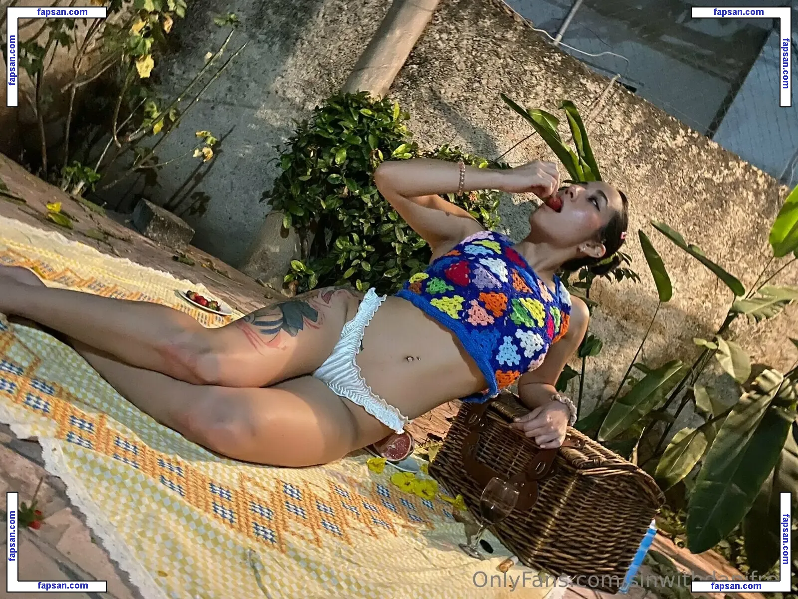sinwithdanifree nude photo #0009 from OnlyFans