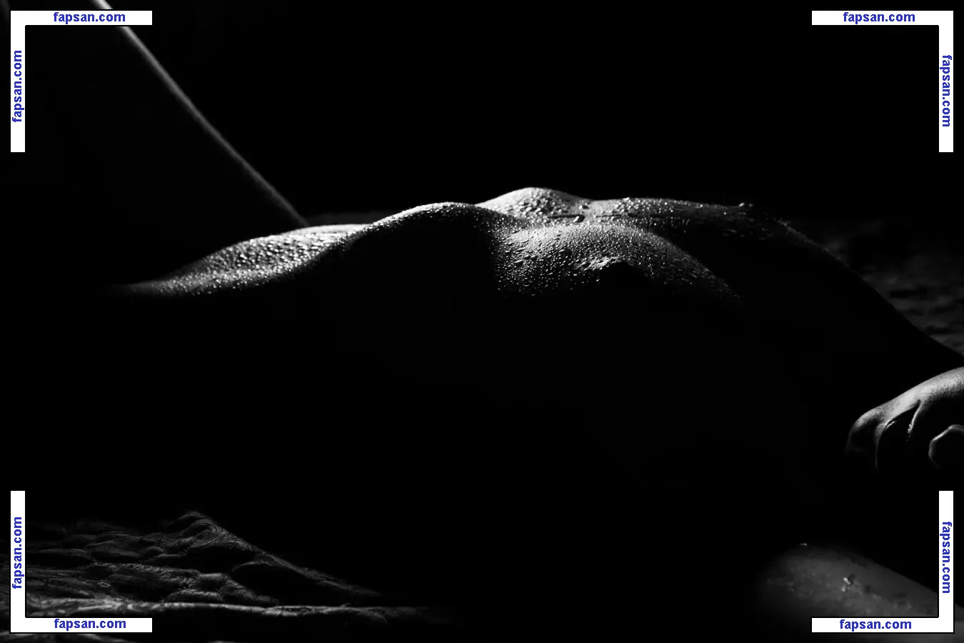 siradzephoto nude photo #0008 from OnlyFans