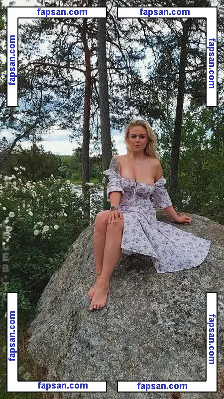 sirenedith голая фото #0009 с Онлифанс