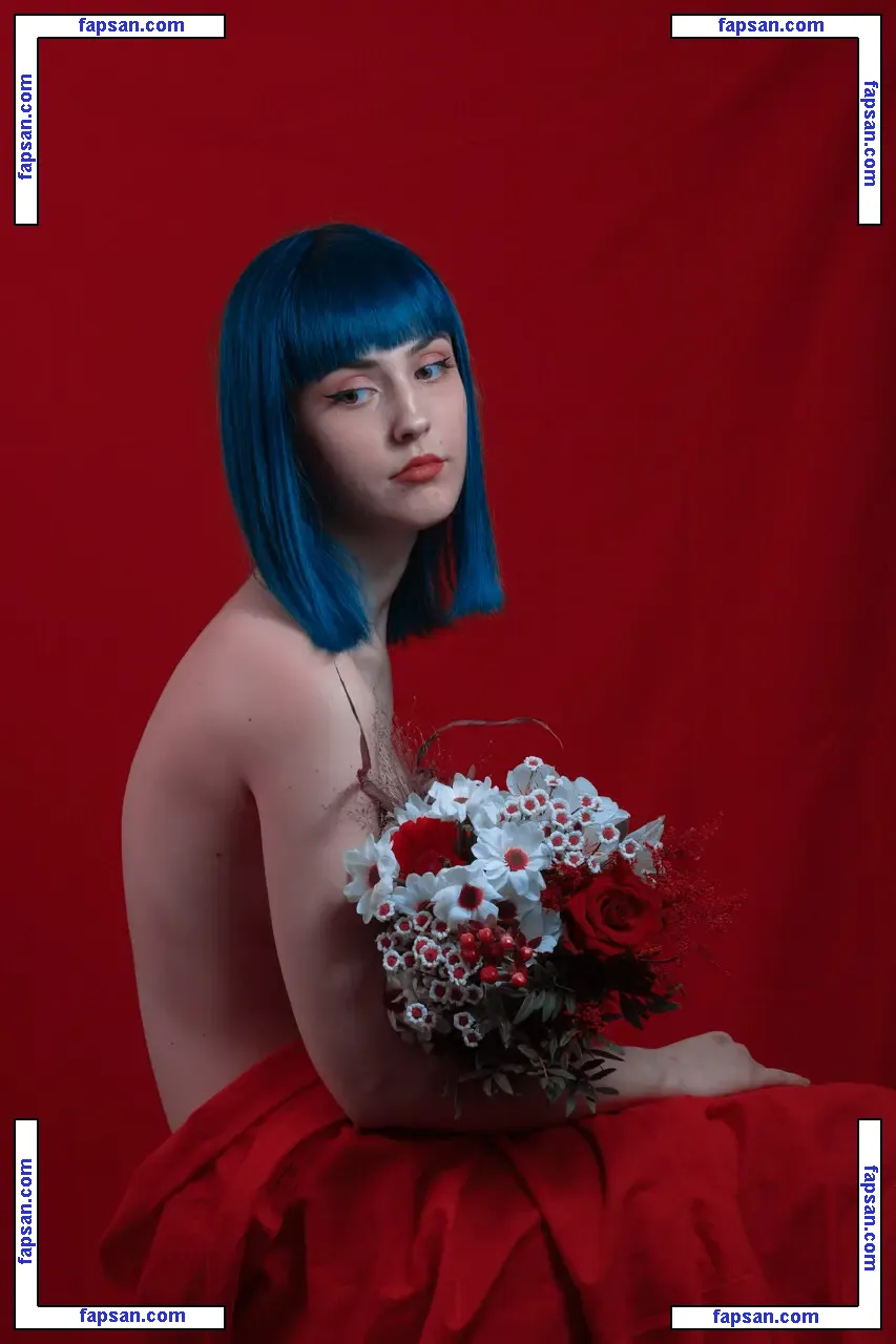 siriablue_ nude photo #0002 from OnlyFans