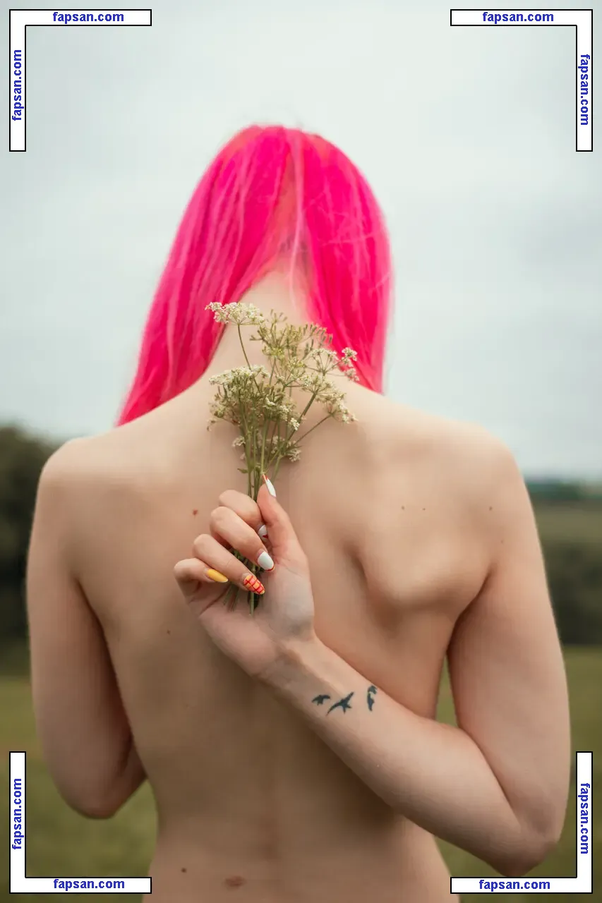 siriablue_ nude photo #0004 from OnlyFans