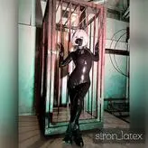 siron_latex голая #0011