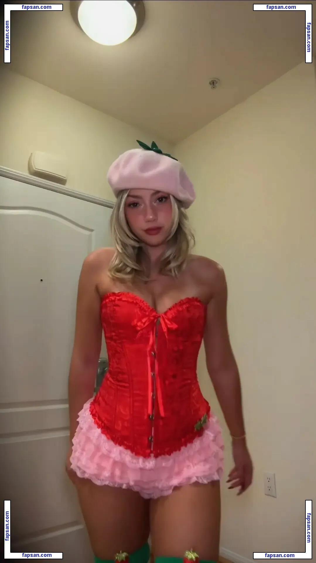 Sissy Sheridan голая фото #0231 с Онлифанс