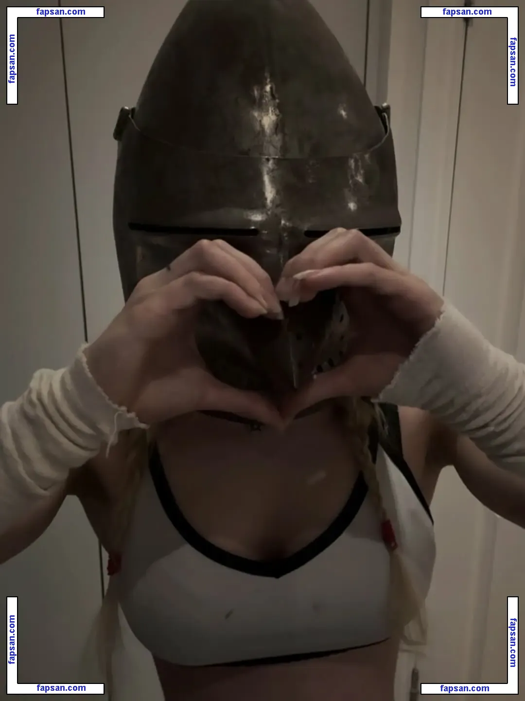 Sistervader nude photo #0002 from OnlyFans