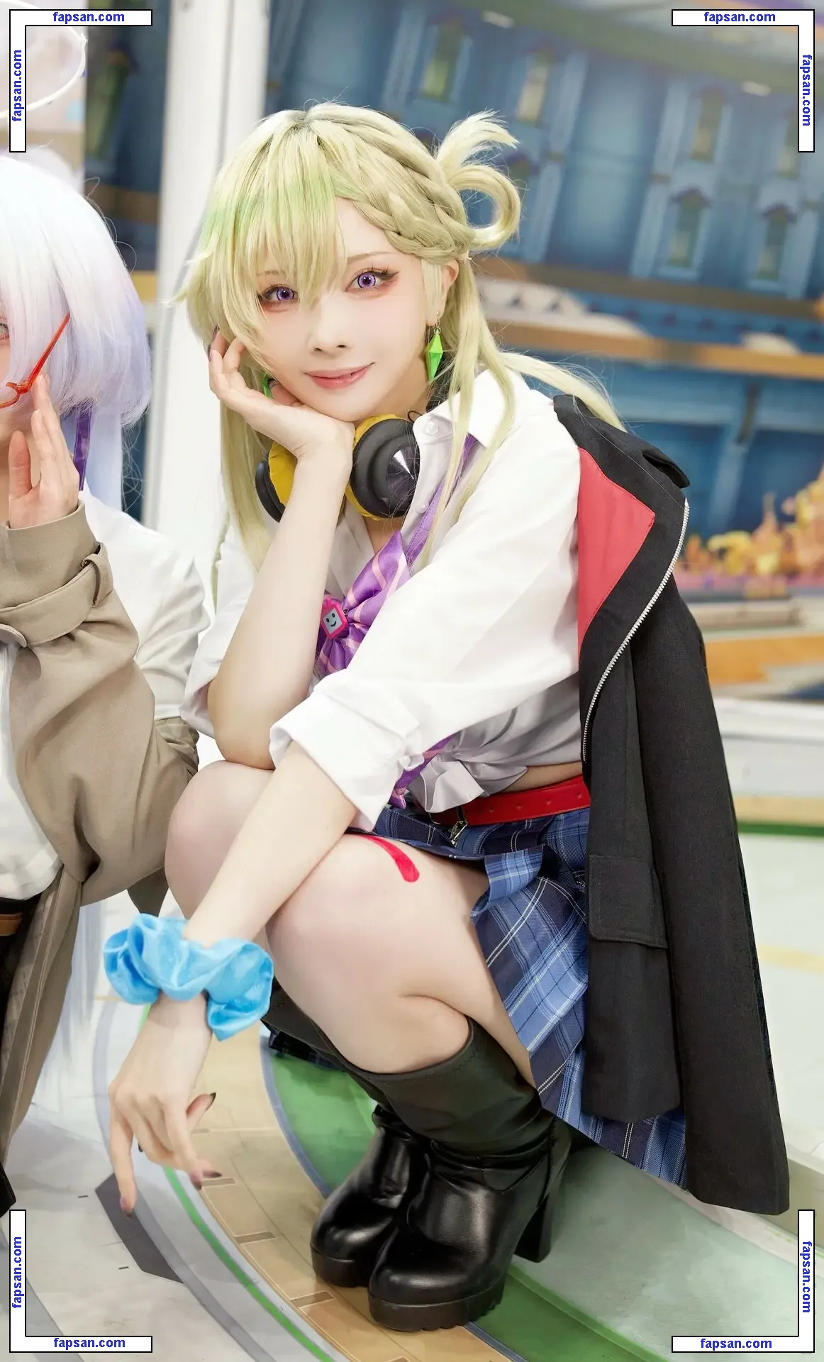 Sithle011 nude photo #0019 from OnlyFans