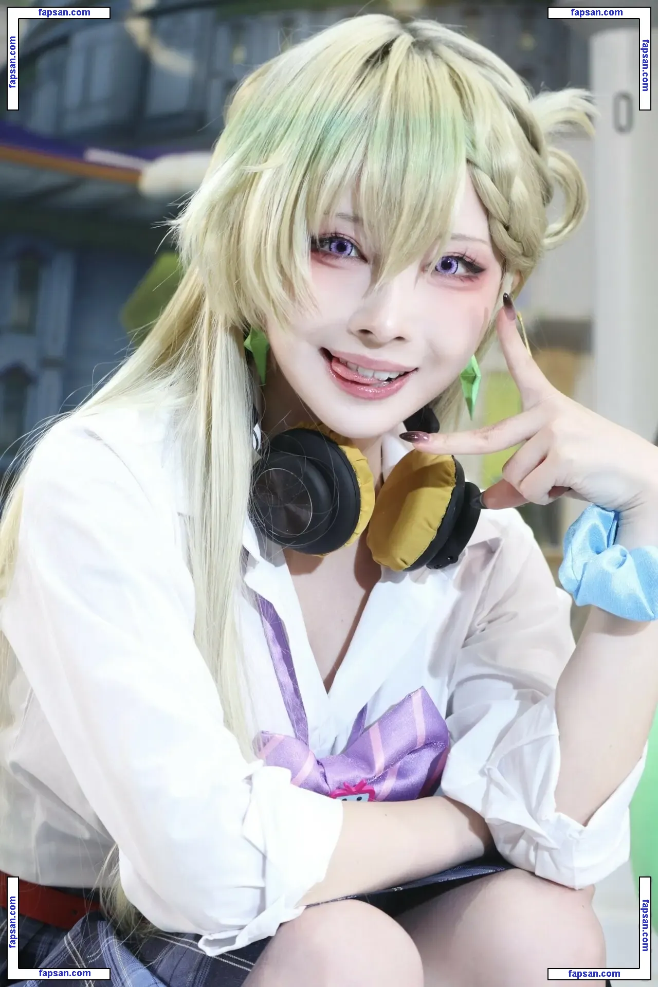 Sithle011 nude photo #0027 from OnlyFans