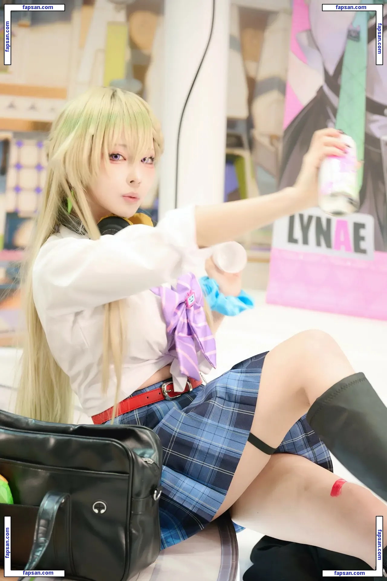 Sithle011 nude photo #0032 from OnlyFans