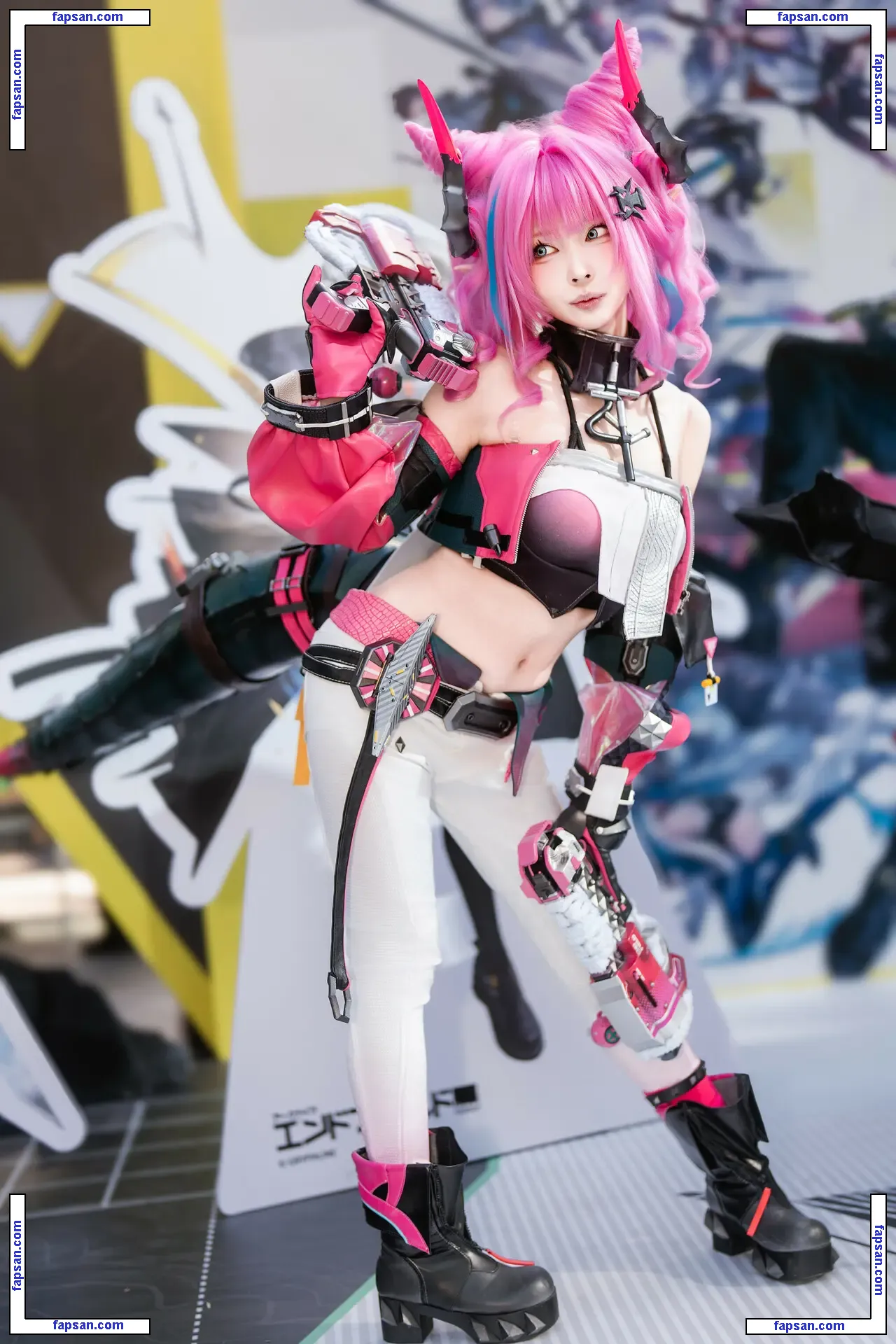 Sithle011 голая фото #0075 с Онлифанс