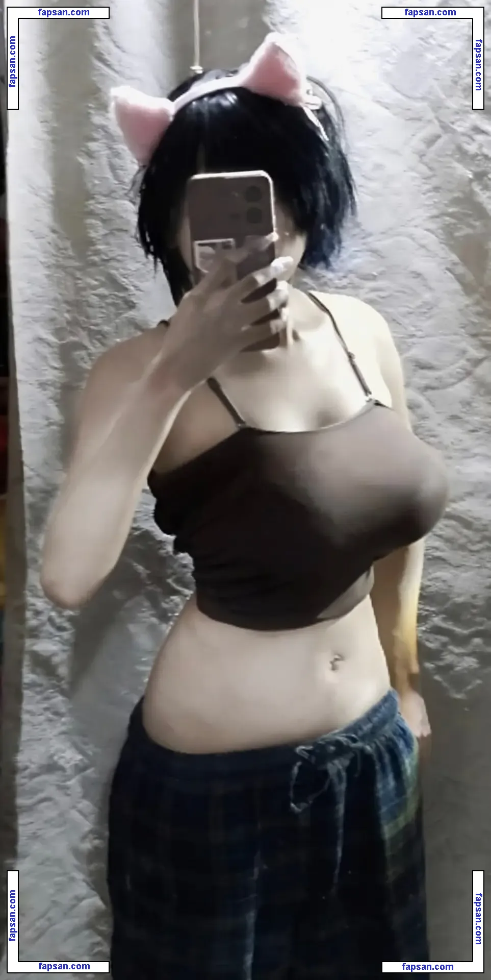 Sixeye_Hoshi nude photo #0010 from OnlyFans