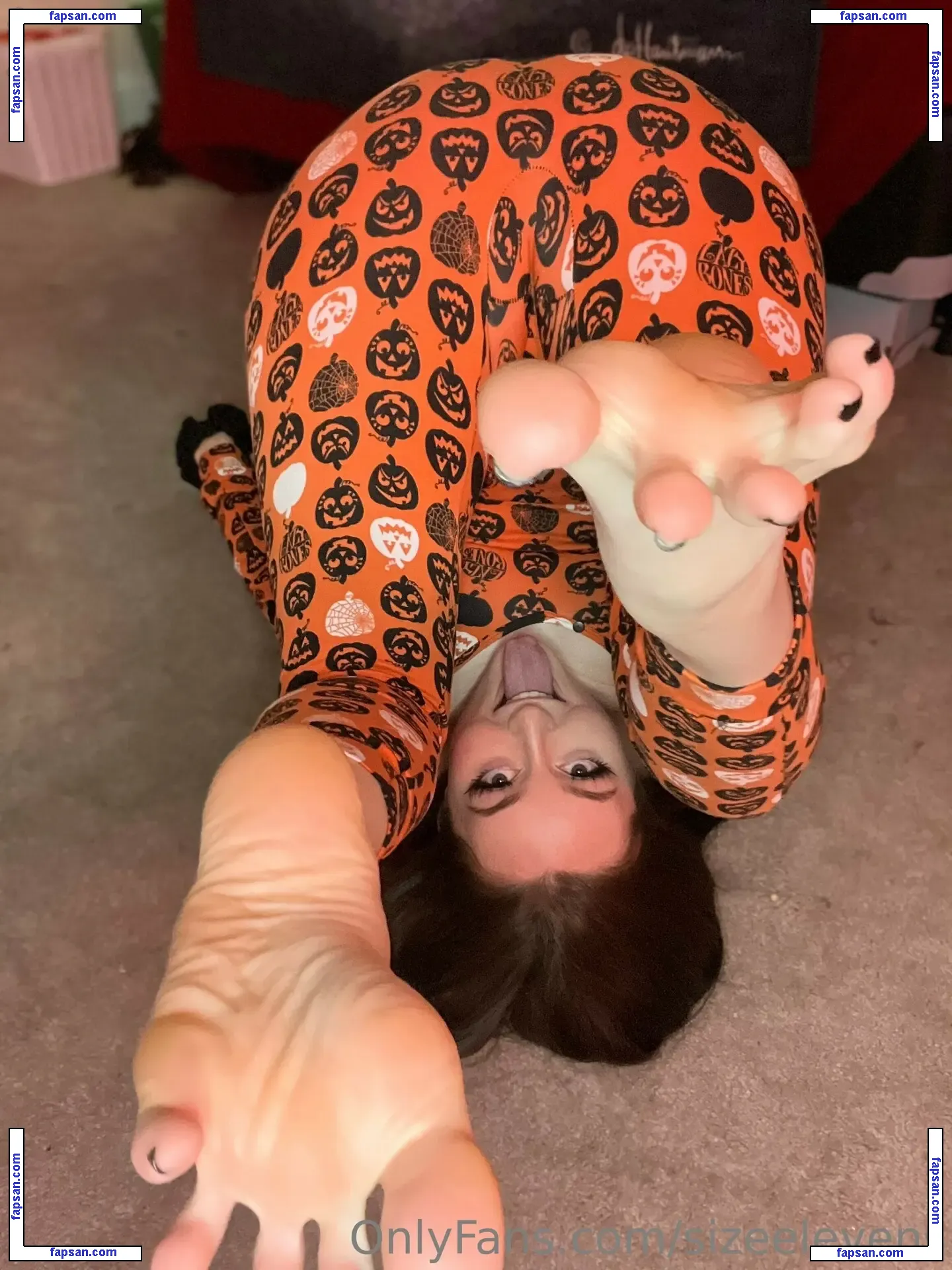 Sizeelevens nude photo #0188 from OnlyFans