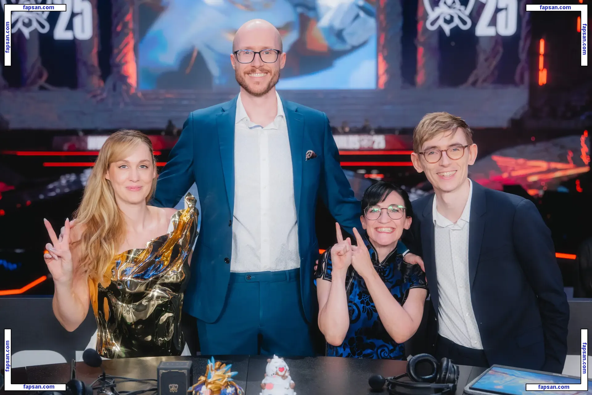 Sjokz голая фото #0668 с Онлифанс