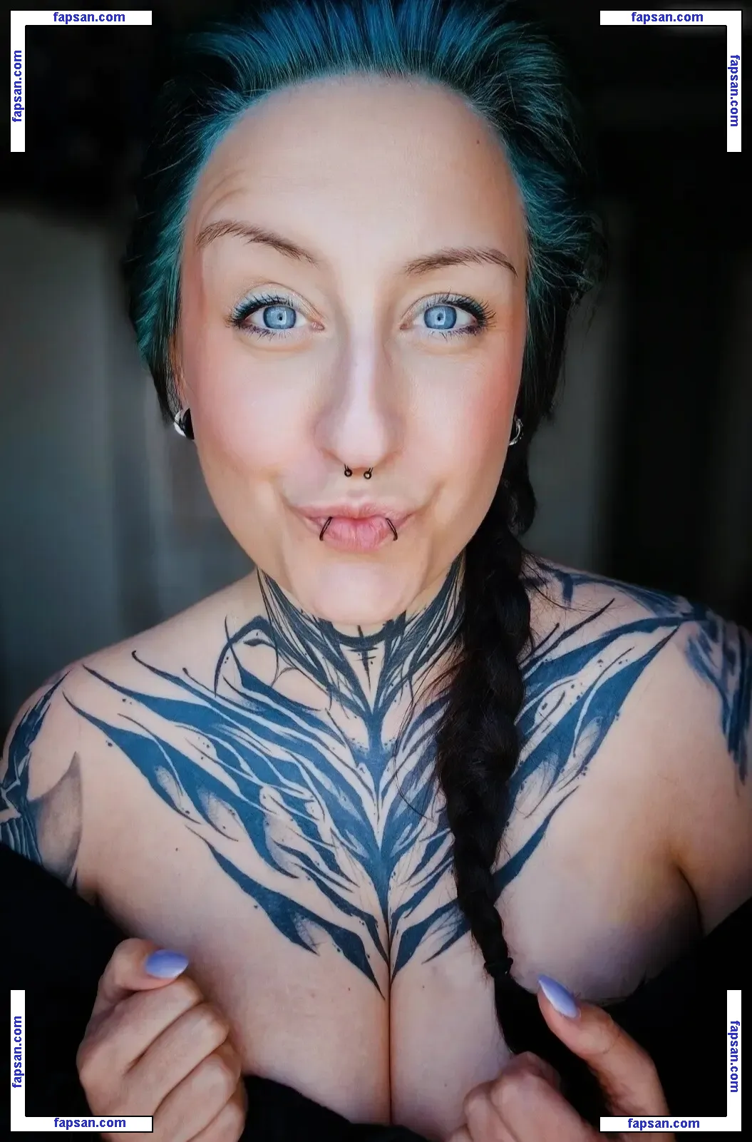 Skelli nude photo #0050 from OnlyFans
