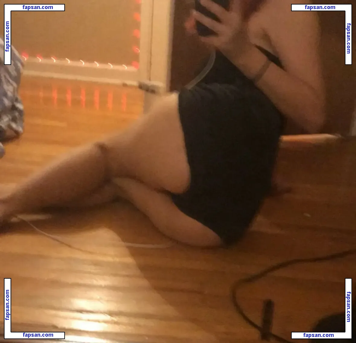 skittleslover696 nude photo #0001 from OnlyFans